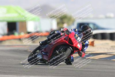 media/Oct-30-2025-Racers Edge (Thu) [[dabbdaf680]]/2-A Group/Session 2 (Turn 16)/